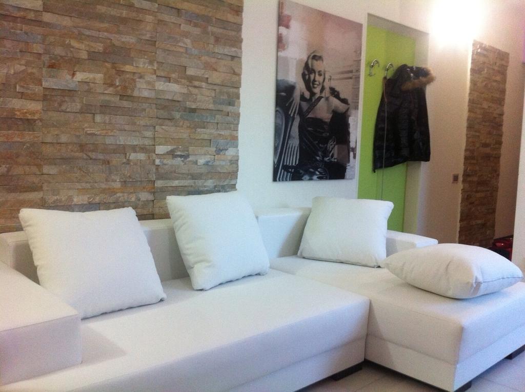 Is Pardinas Villa Sant'Andrea  Room photo